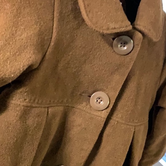 12-18 Month Brown Fleece Button Up Coat. GUC Baby Gap - Picture 2 of 3